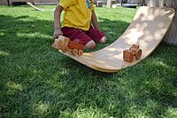 Curvy balance board